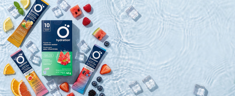Ö Hydration sticks on water with fruit and ice